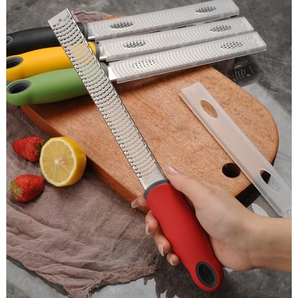 Efficient Grater with Sharp Edge, Heavy-Duty Grater with Non-Slip Foot and Comfortable Grip for Easy Use in Your Kitchen