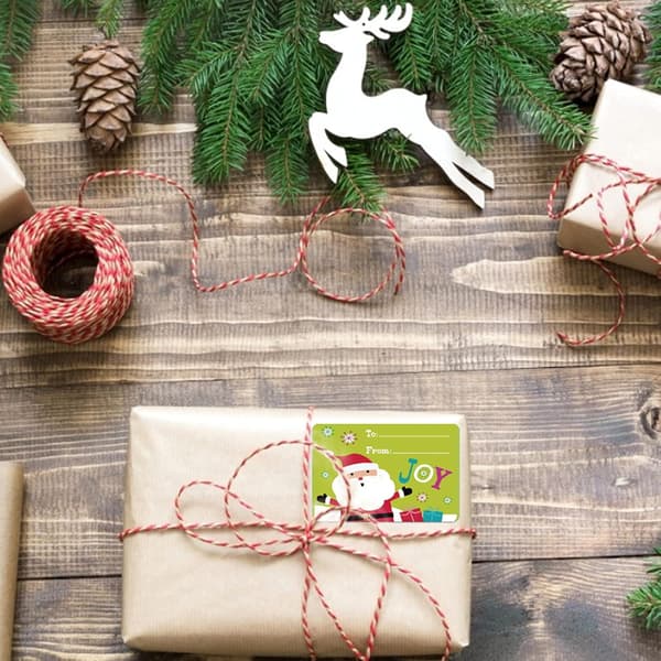 A pack of 500 Christmas stickers