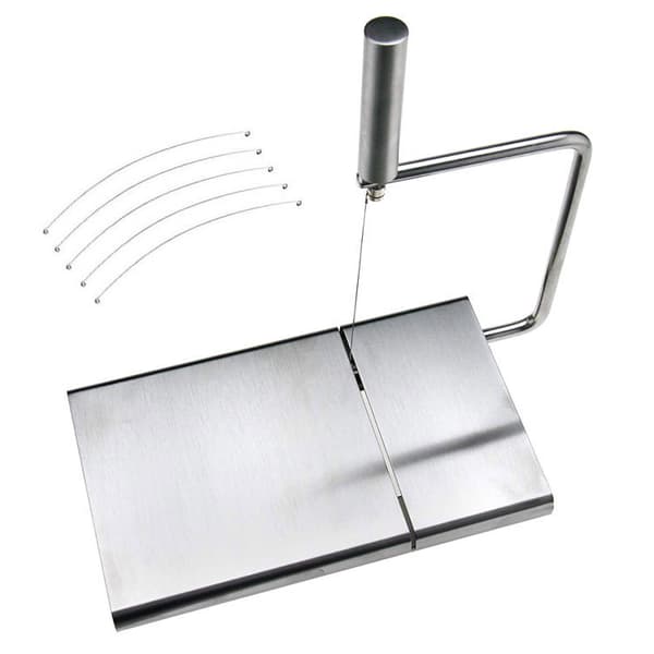 Cheese slicer with grated cheese - adjustable cheese board with 4 extra wires for clear cutting
