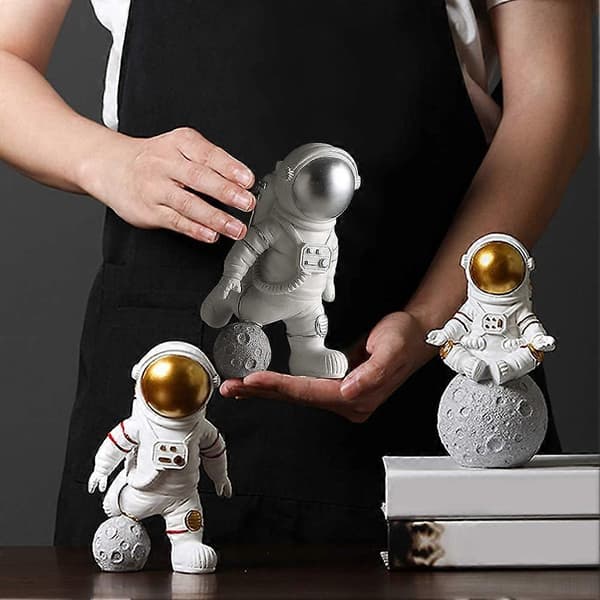 Astronautstatue i harpiks - Dekorativ figur