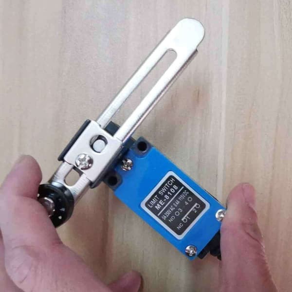 2 stk. ME-8108 Rullearm Grænseafbryder CNC Roterende Stangarm Automatisk Nulstilling 2NC+2NO