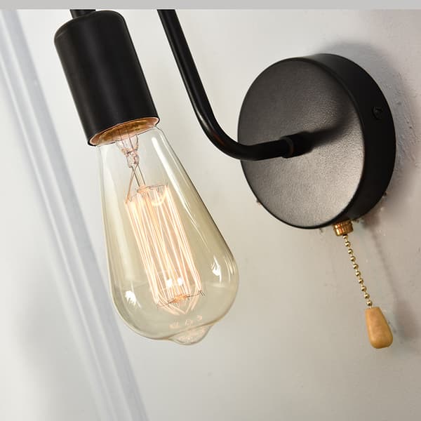 2 st Vägglampor med dragströmbrytare, E27, max 40W (Glödlampa ingår ej)