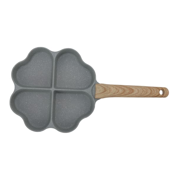 Nonstick Heart-Shaped Egg Frying Pan, 4 Cups, Even Heating, Pancake Pan with Handle, Green