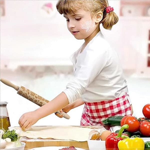 Rolling Pin with Different Patterns, Wood Carved Cartoon Dough Roller