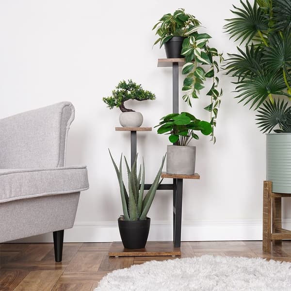 Blomsterstativ i metal med fire niveauer, industriel stil