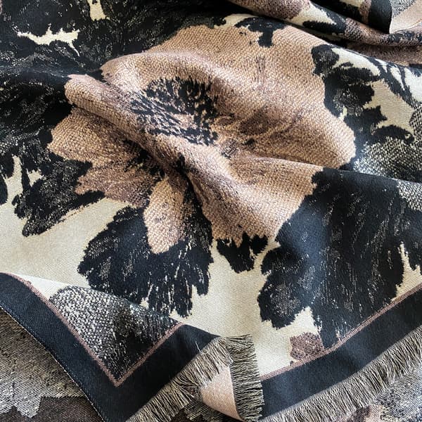 Tummanruskea/musta jacquard-kudottu oversized-huivi 185x65 cm