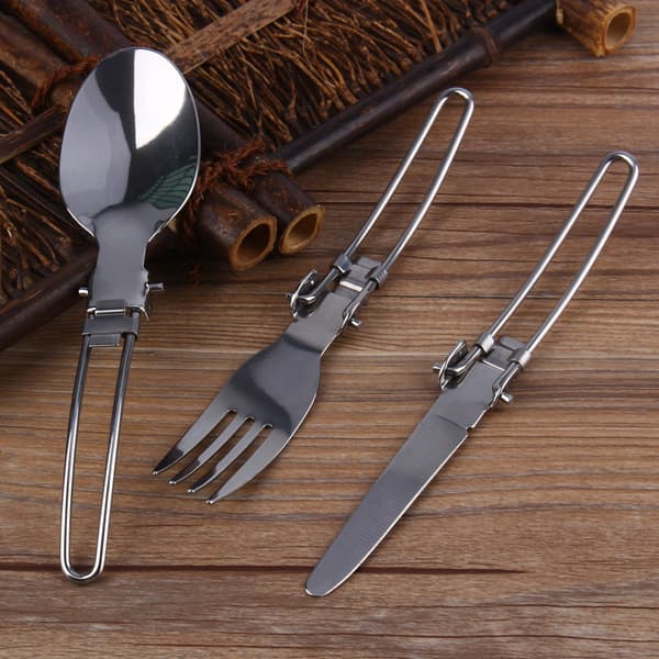 Bærbart foldbart bestiksæt i rustfrit stål til camping og picnic, med kniv, gaffel, ske og taske