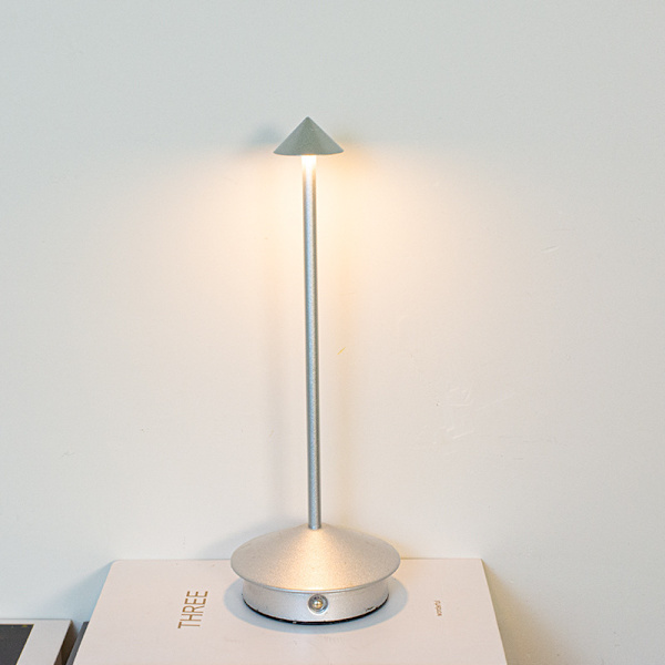 Himmennettävä LED-pöytävalaisin, IP54-suojaus, sisä-/ulkokäyttöön, pistoke, K29cm, EU-pistoke - Corten-Wellngs Sand Brown... silver