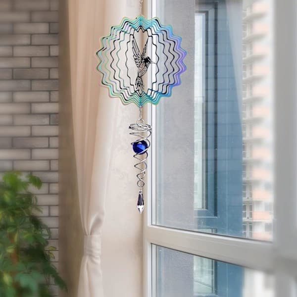 Hængende vindspil i rustfrit stål med kolibridesign og spiralkugle til haven