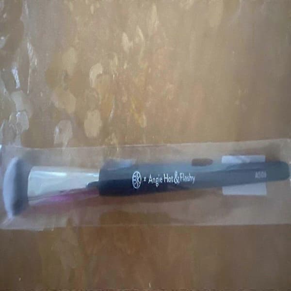 Meikkisiveltimet Angie Hot & Flashy A506 Peitevoide Flashy A506 Peitevoide