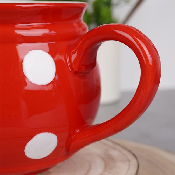 Keramikkrus for kaffe og te med komfortabelt håndtak