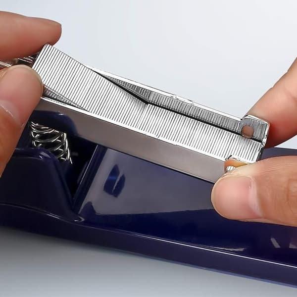 360° rotating metal stapler (blue), rust-proof, for office, home and school