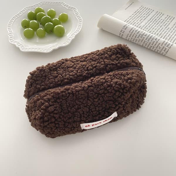 2 stk sminkeveske plysj kaffe+offwhite 18x9x7cm