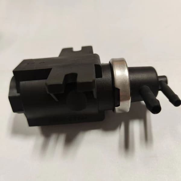 Vakuumsolenoidventil for bil, passer til 30618057