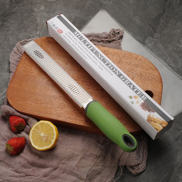 Efficient Grater with Sharp Edge, Heavy-Duty Grater with Non-Slip Foot and Comfortable Grip for Easy Use in Your Kitchen