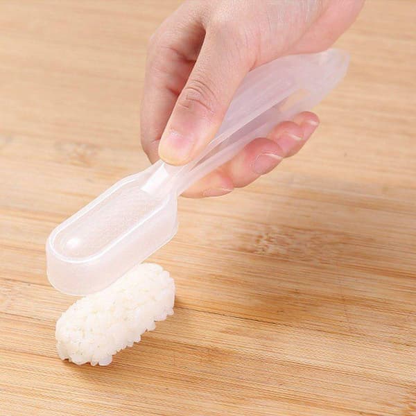 Enkel og smart sushiform for perfekt hjemmelaget sushi Transparent transparent