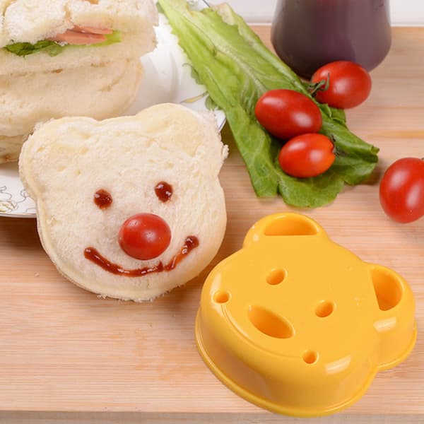 Kitchen Breakfast Bear Sandwich Mold Bread Biscuit Embossing Cake