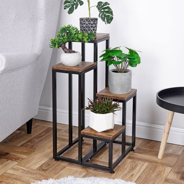 Blomsteropsats i metal med fire niveauer til planter og dekoration