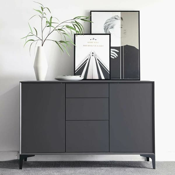 Set med 4 Charge möbelben, 10 cm moderna metallbordsben i triangulär form, stiftmöbelben för skåp, soffa, med 16 skruvar och 4 benskydd