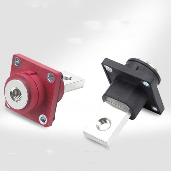 200A Firkantet M8 M6 Tråd Samleskinne Type Terminalbolt (Svart)
