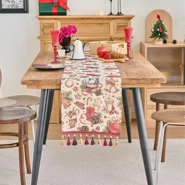Christmas Table Runner - Christmas Decoration with Snowball Pattern - 33 x 15 cm - Suitable for Tables and Cabinets