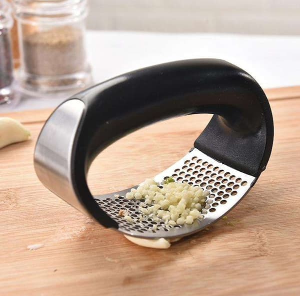 Hvidløgspresser i stål - Garlic press - Svart black