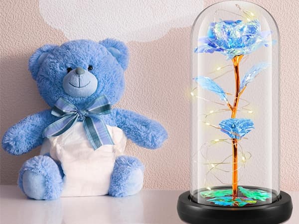 Evig rose i glasgave med LED-lysende blåt glas til kvindedagen 422
