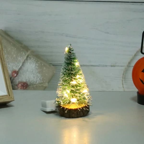 1:12 Dukkehus Miniatyr Juletre med LED-belysning