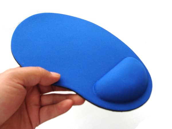 Svart musematte med gelpute - Spillhåndleddstøtte - Musematte w