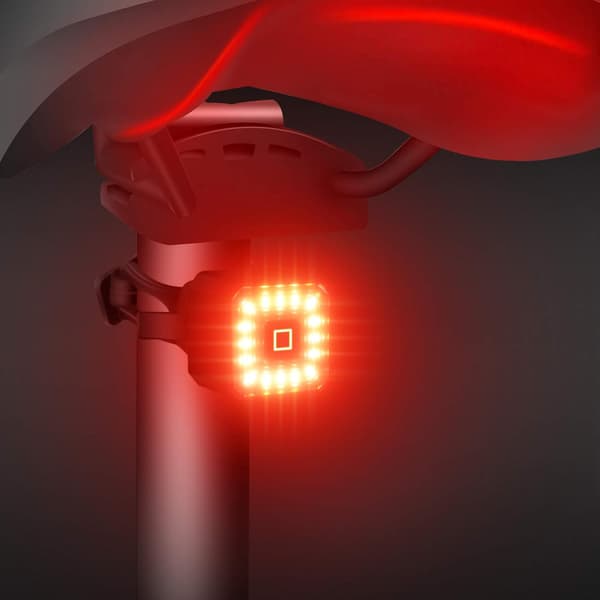 Smart Baklykt, USB Ladbar Bremsesensor, IPX4 Vanntett