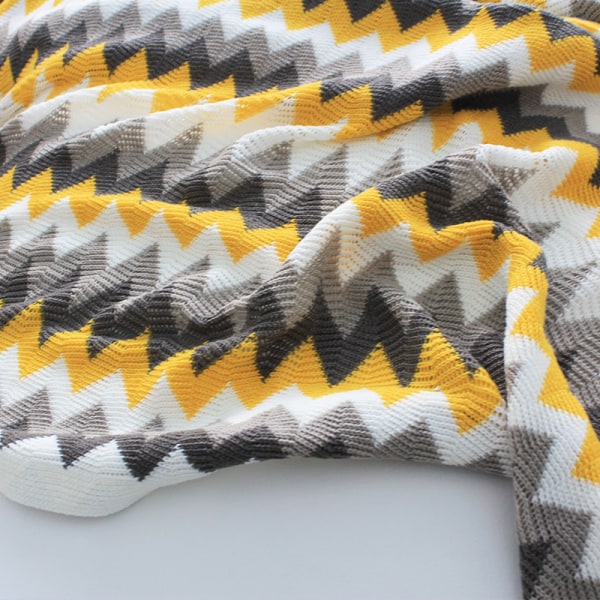 Fargerike stripete etnisk stil dekorativt strikket håndkle