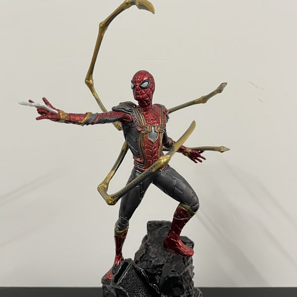 Avengers Heroes Without a Return Steel Spider-Man Statue Ani