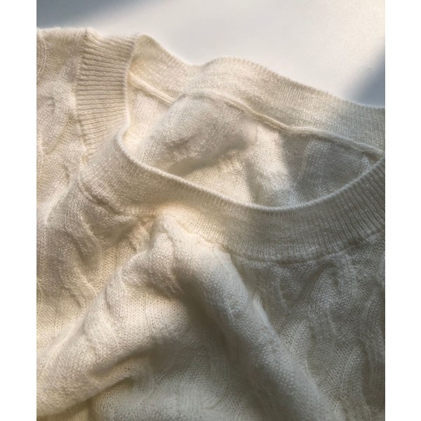 (S) Naisten pyöreäkauluksinen pitkähihainen kevyt kaapelineulottu villapaita