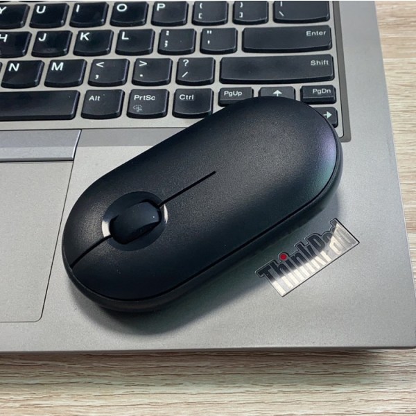 Svart trådløs mus med Bluetooth eller 2,4 GHz mottaker, stillegående