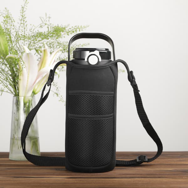 Termoflaske-etui, crossbody-stil, sort, 10x22cm