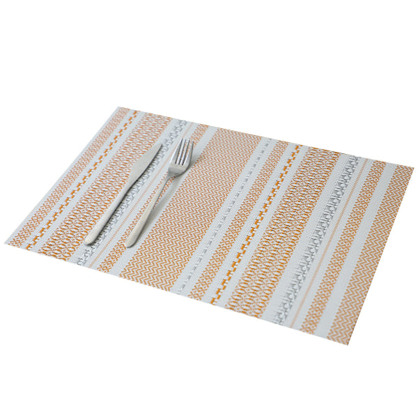 Set med 4 flätade placemats i polypropen och bomull, 45 x 30 cm