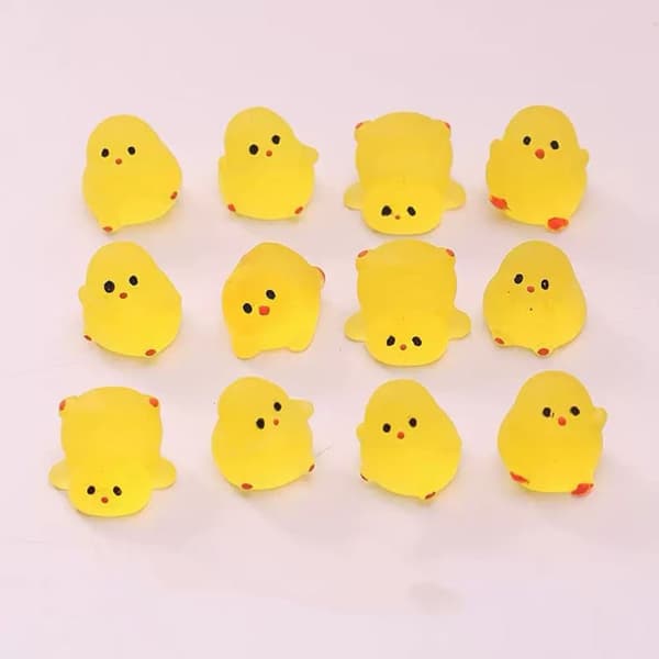 100 mini kyllingfigurer i harpiks | Selvlysende i mørket