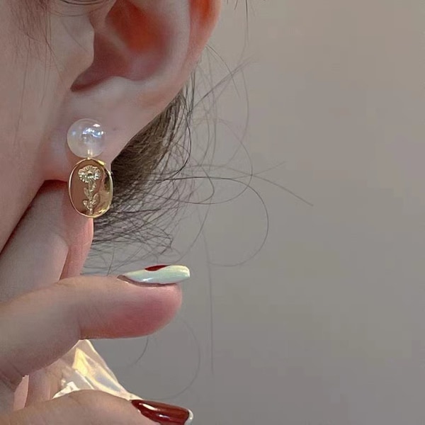 1 par Retro små øreringe kvindeligt design sense øreringe temperam