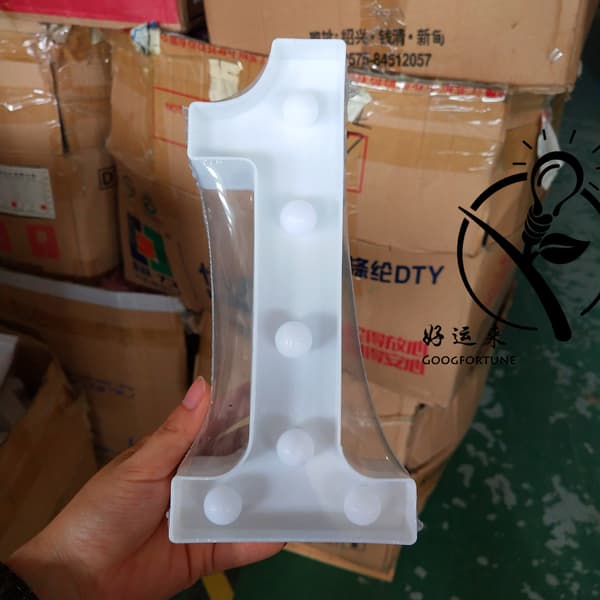 Dekorative LED-belyste tallbokstaver (1), hvit plastmarquee