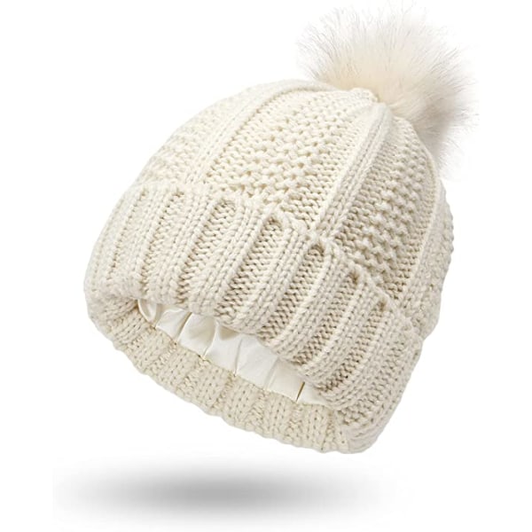 Naisten satiinivuorattu talvipipo hattu tekoturkista Pom Cuffed Wa