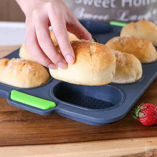 Brødform, 8 gitter, non-stick silikone, perforeret, til franskbrød og baguette