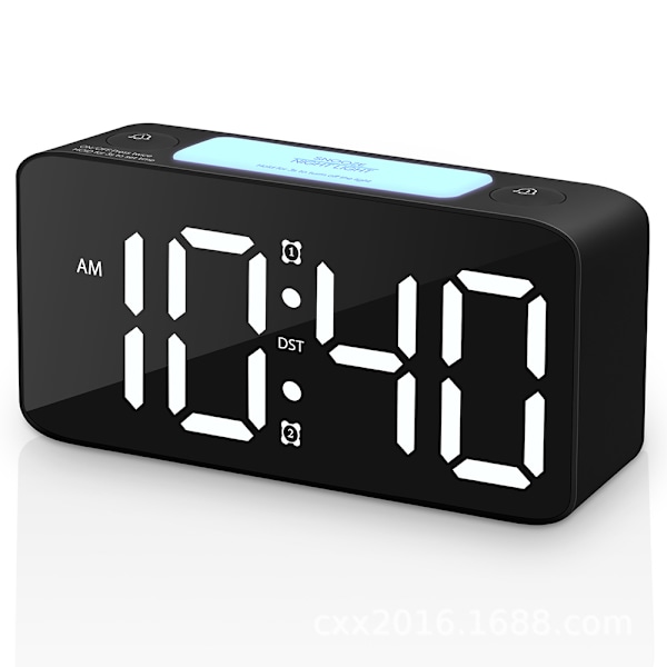 Digital Klocka med 7 Färgers Nattlampa, Superhög Alarmklocka för Tunga Sovare Vuxna, Justerbar Volym, Dimmer, USB
