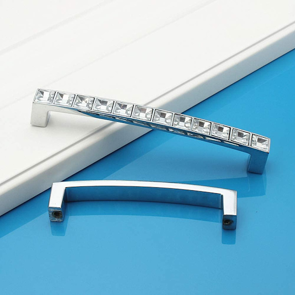 5-pak Moderne Dekorative Krystallhåndtak, 4\" Lengde (3.8\" H