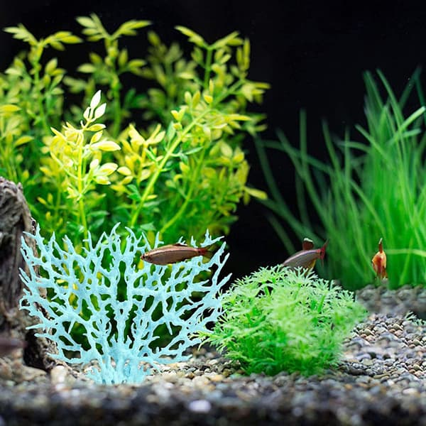 Kunstig akvariekorallornament av plast