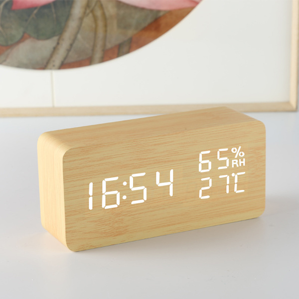 1 st LED-träelektronisk väckarklocka, digital klocka med 3 alarm