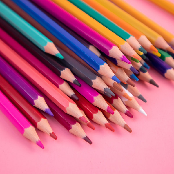 Värilliset lyijykynät lapsille 18 väriä 18 värin set - Erilaisia värejä