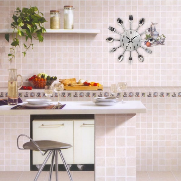 Hvit 32 CM speileffekt kjøkkenklokke med skje, gaffel, 3D Rem