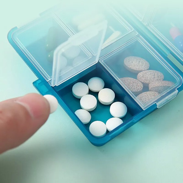 4-pak bærbart rejsemedicinboks, lommeapotek, lille ugentlig medicinboks, fire farver
