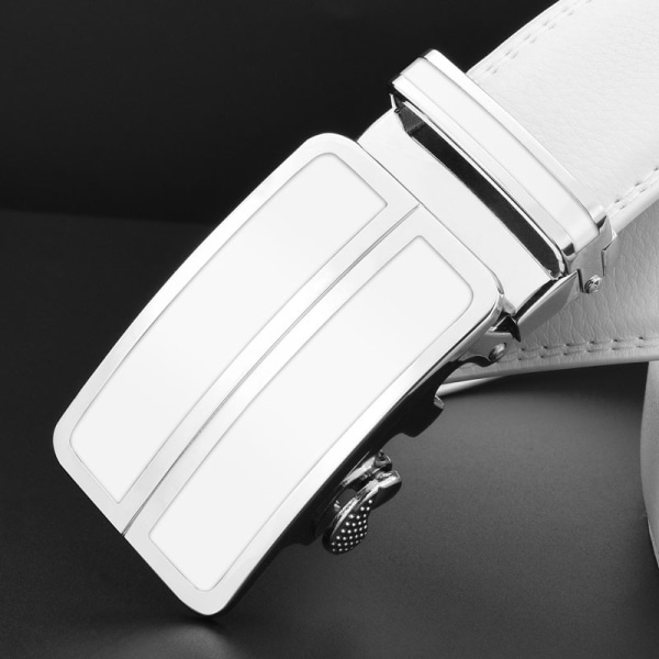 Hvidt ægte læder herrebælte med automatisk spænde 3,5 cm bred