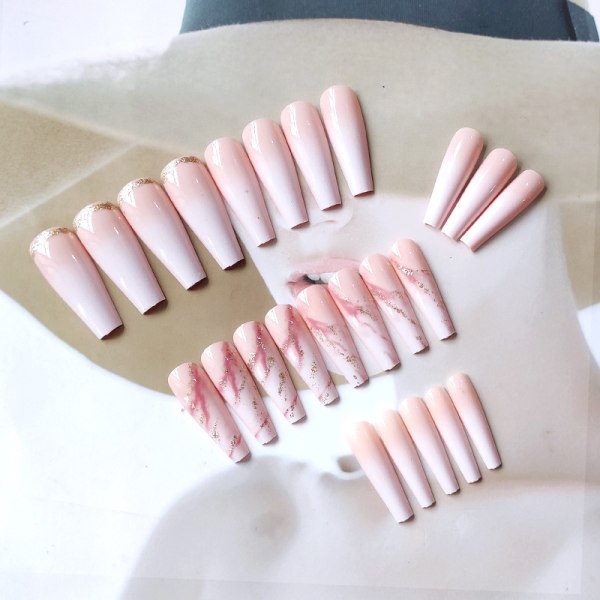 Marmor Nude Pink Gradient Guldfolie Lange falske negle (24 styk)